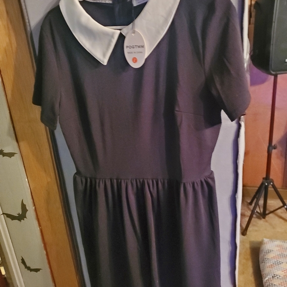 Black Wednesday Adam's style dress - Picture 3 of 4